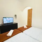 Πανσιόν Frank's House & Happy Belem