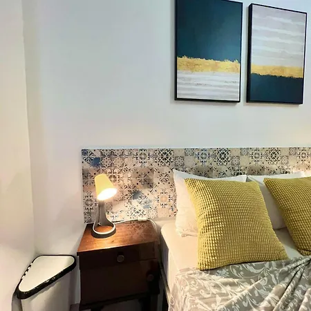 Frank's House & Happy Belem Guest house *