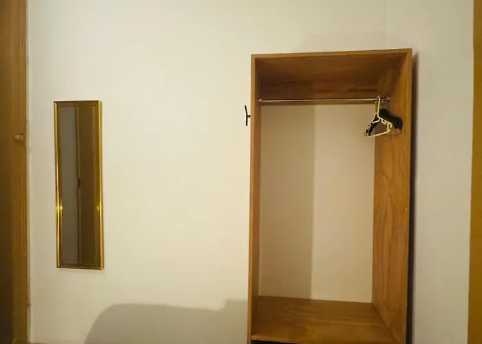 Gæstehus Frank's House & Happy Belem *