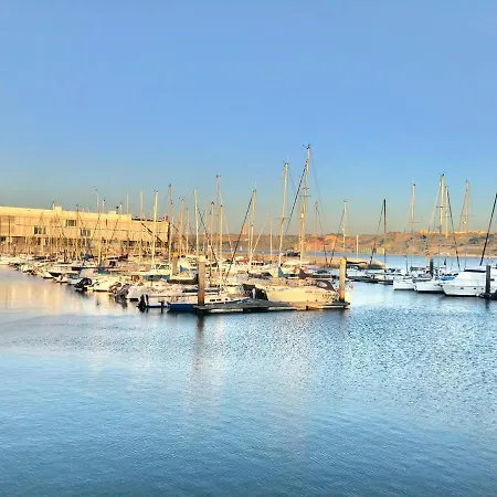 בית הארחה Frank's House & Happy Belem *